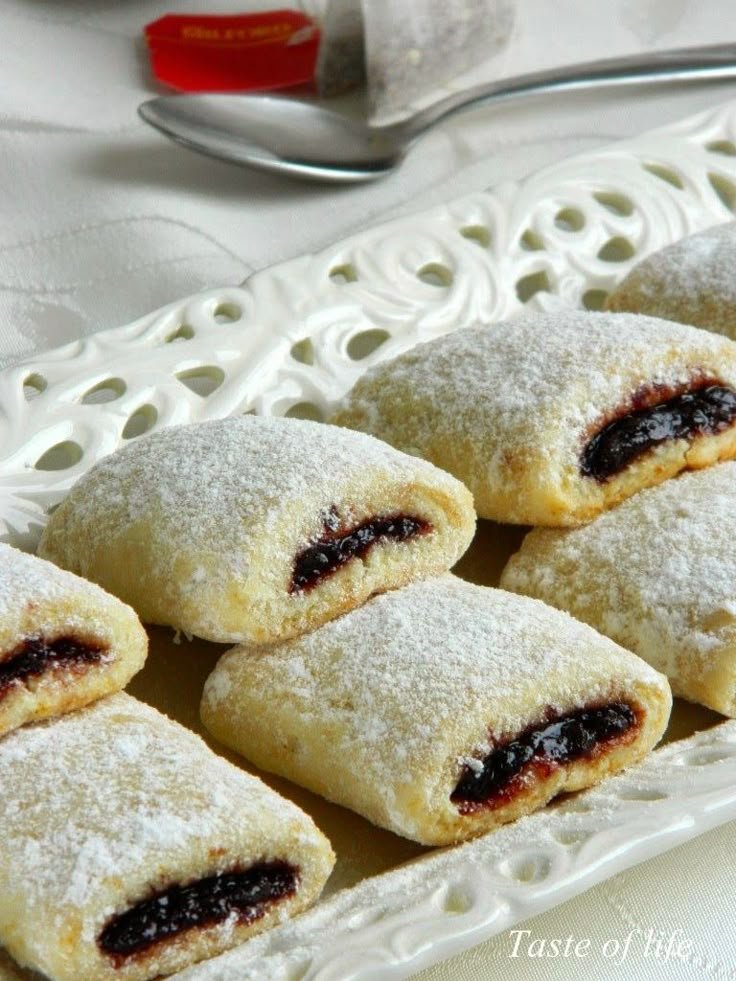 Prhke Štrudlice – My Mili Cake: A Delicate Hungarian-Serbian Pastry 94e8e7d4e35564b67a314fc283a02562