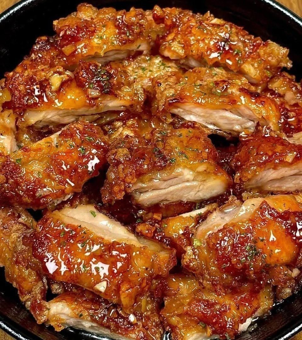 Crispy Honey Garlic Chicken Thighs 817044043_951932551293602_6745705613874810831_n